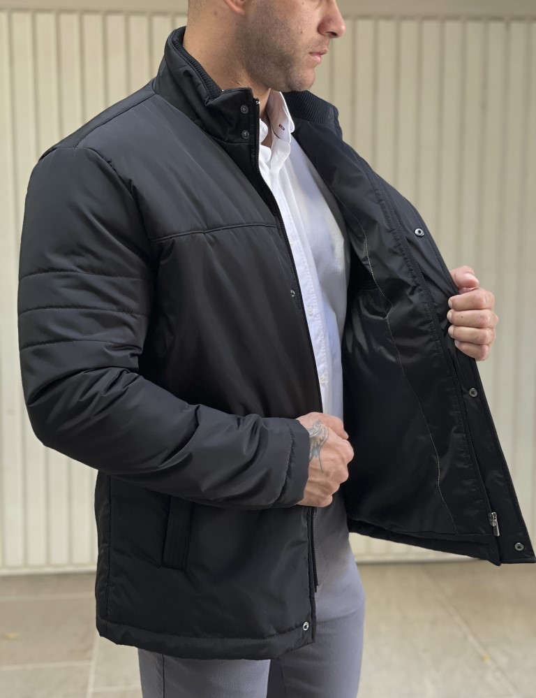 Ανδρικό μαύρο μπουφάν με γιακά HM406529 φωτογραφία